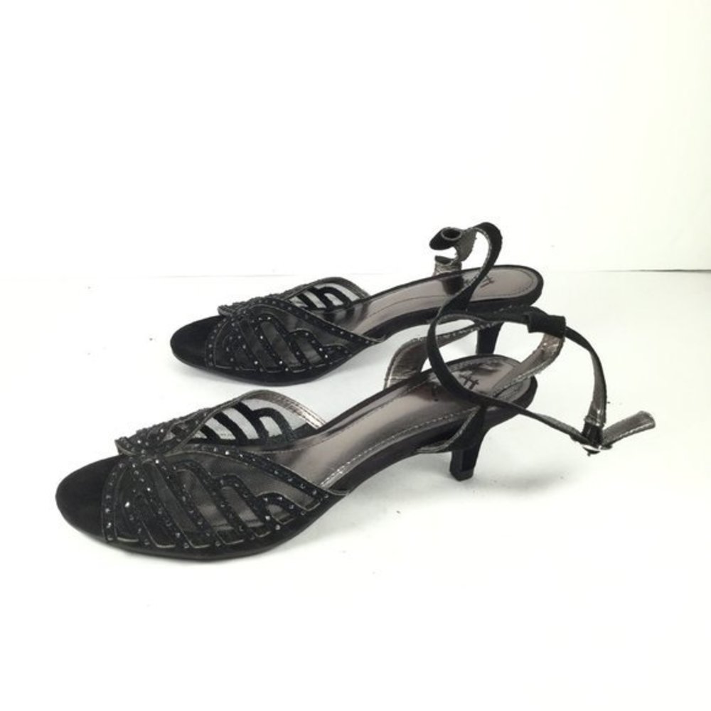 Fioni Goldie Kitten Heel Black Size 6